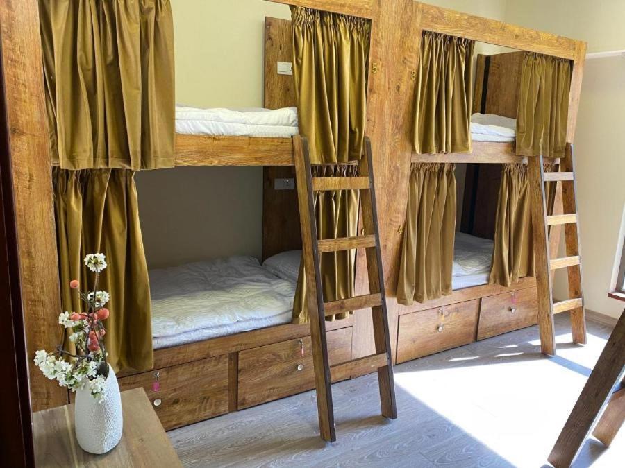 Lunar Cozy Hostel - Jbr Дубай Екстериор снимка